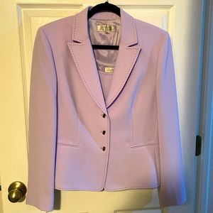 Tahari Arthur S. Levine lilac camisole and suit jacket combo, size 12.